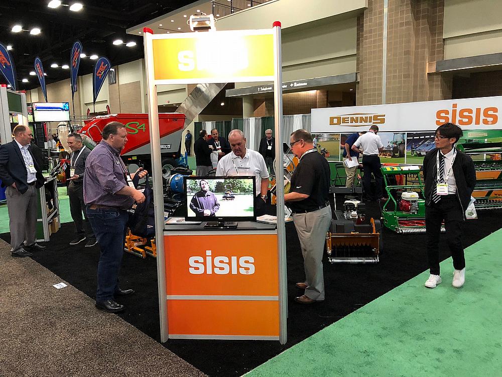 Article - Dennis-Mowers-at-GIS-Show