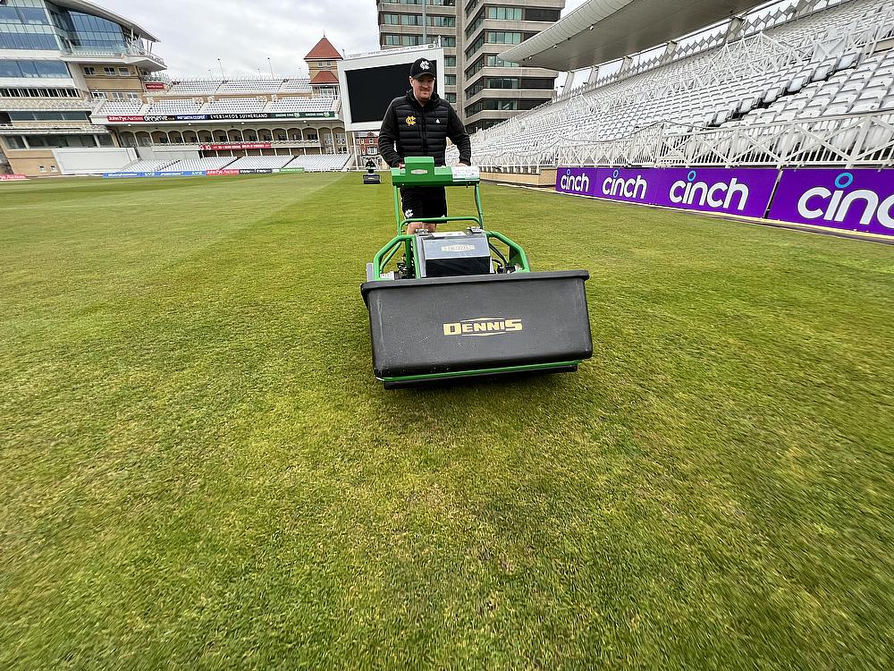 Article - ES-860-cutting-the-outfield-at-Trent-Bridge