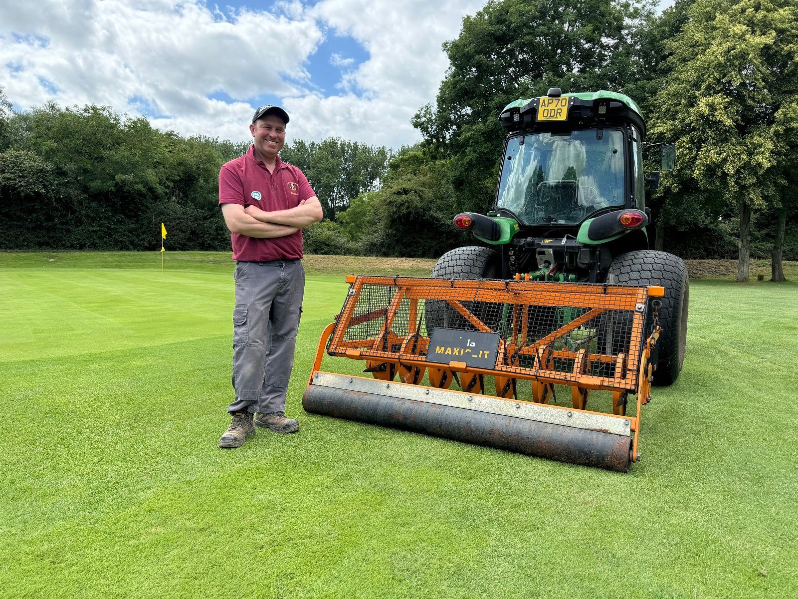 SISIS Maxislit Boosts Turf Health at Ramsey Golf and Bowls club.jpg